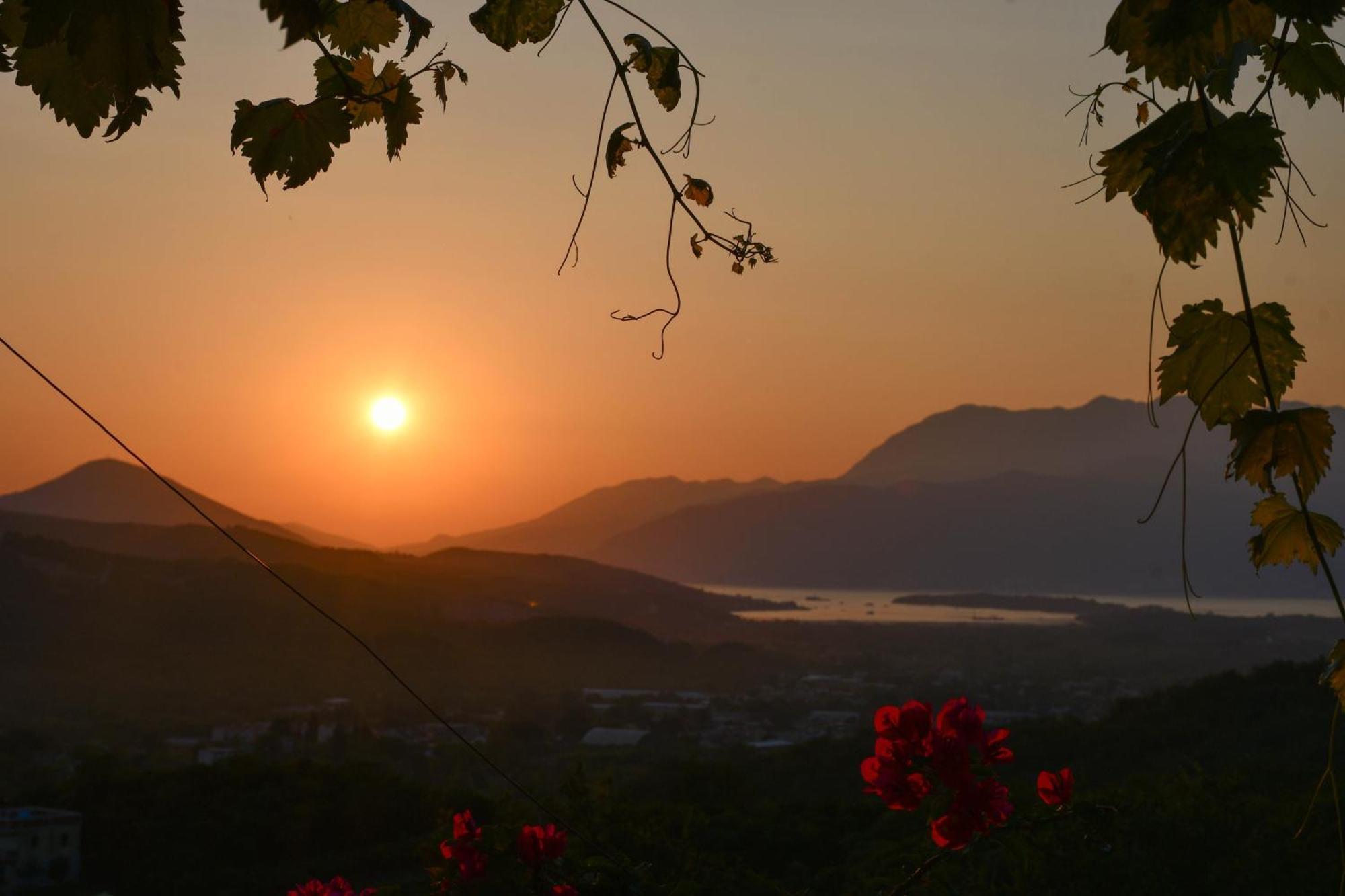 Apartament Raj Kotor Zewnętrze zdjęcie